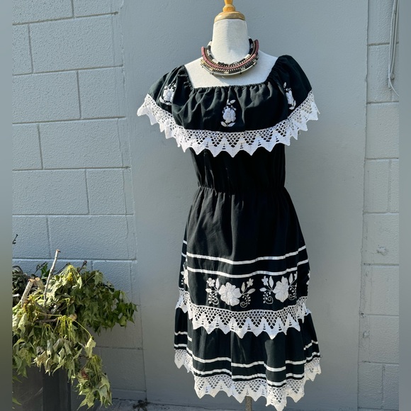 Vintage Dresses & Skirts - SOLD Vtg Black Embroidered Off-Shoulder Peasant Dress Mexican Midi Crochet 70s